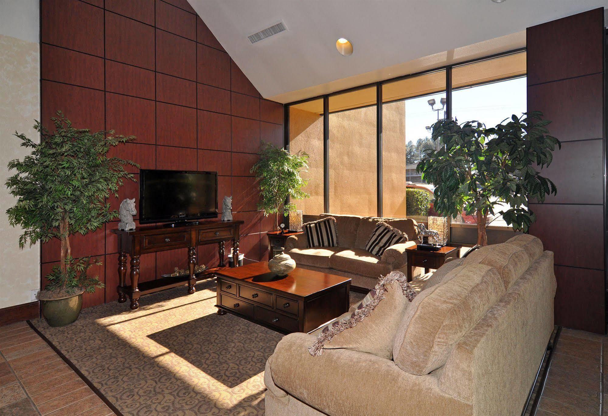 Quality Inn Tyler - Lindale Exterior photo